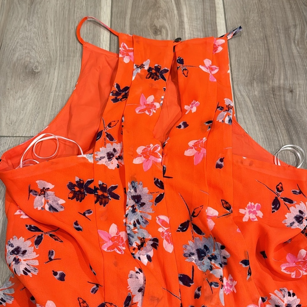 Dress - Picture 8 of 9